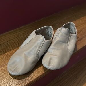 Capezio Kids Carmel Slip-On Eco Jazz Shoes